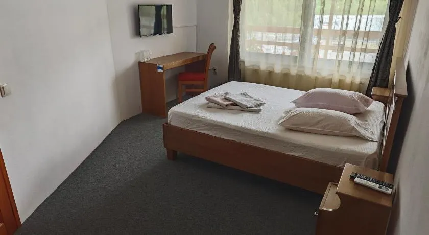 Motel AZUR KM36 - Image 1