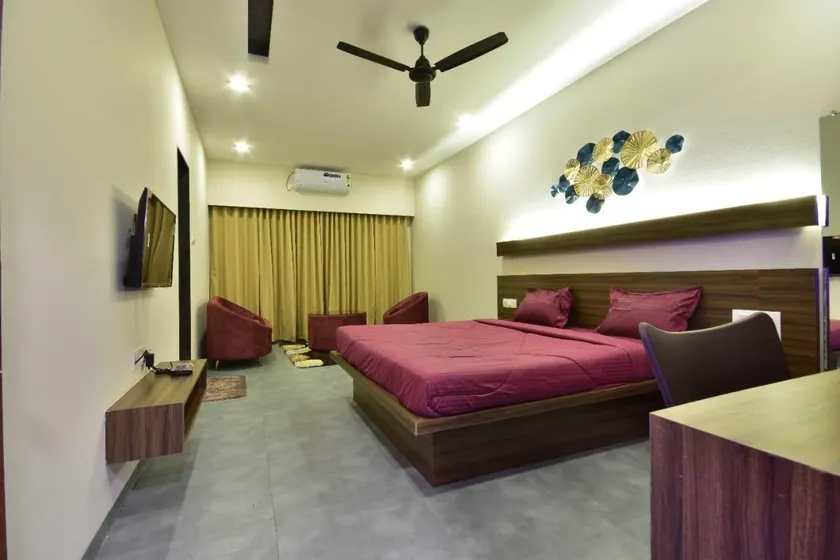 Hotel Amit executive Karad - Image 1