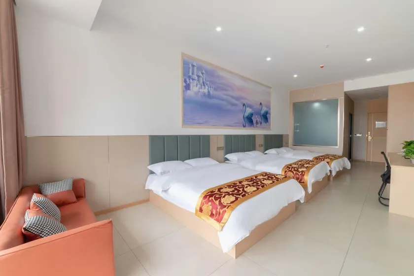Huangxiaowu Hotel - Image 1