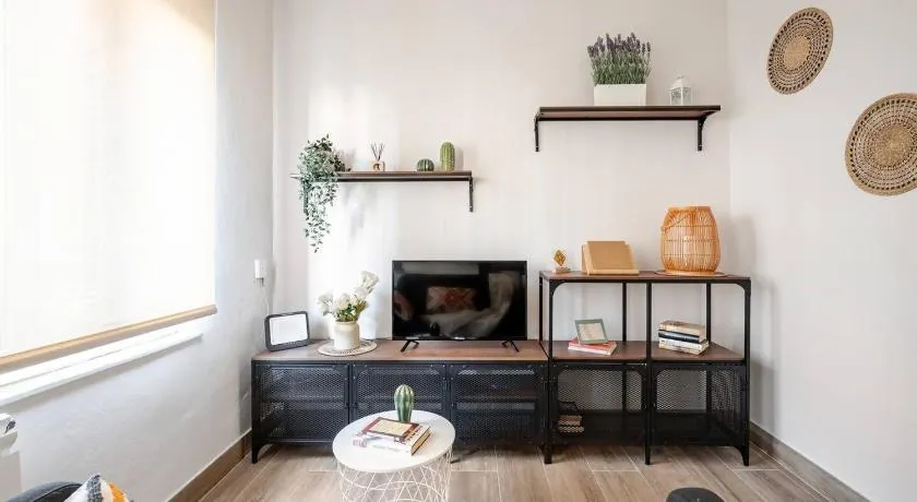 Apartamento en Sotrondio cerca del río Nalón - Image 1