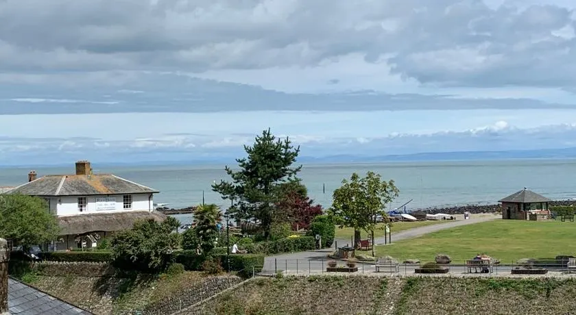 Postmans Rest, second floor apartment, Lynmouth with private parking - Image 1