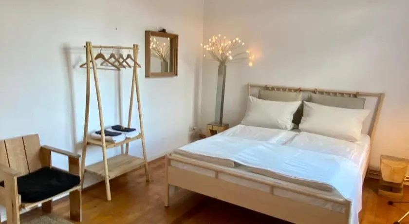 Kläve12 Guesthouse - Image 1