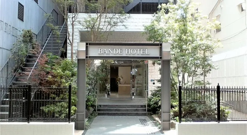 Bande Hotel Osaka - Image 1