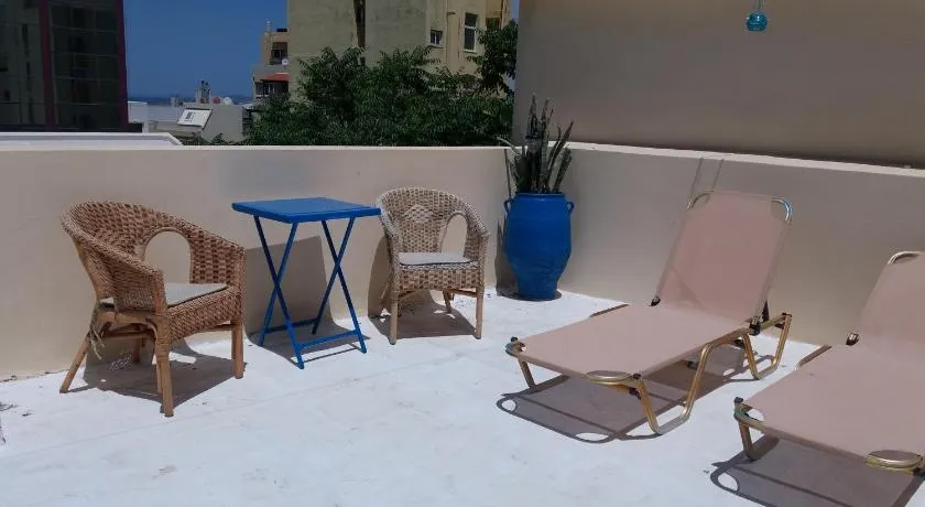 Heraklion Youth Hostel - Image 1