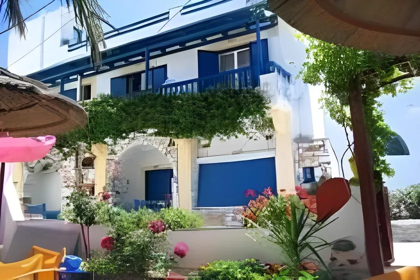 Saint George Hotel - Image 1