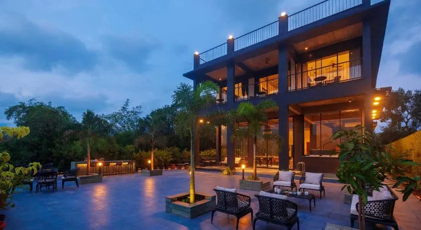 Sunset Boulevard by StayVista - Lakeside Villa with Pet-Friendly Ambiance, Deck, Terrace, Plunge Pool & Modern Flair - Image 1