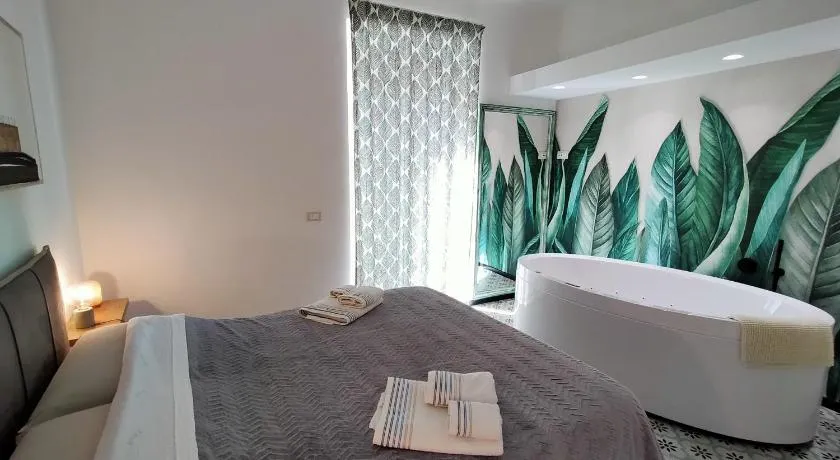 Sonnino Suite, Jacuzzi privata vicino al mare - Image 1