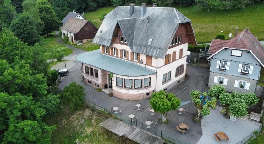 Auberge La Tête En L'Air - Image 1