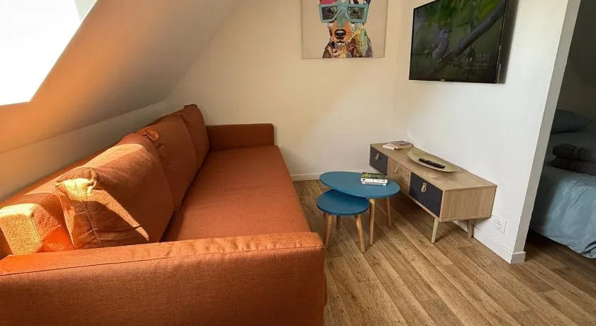COZY : Votre cocon douillet a Epernon - Image 1
