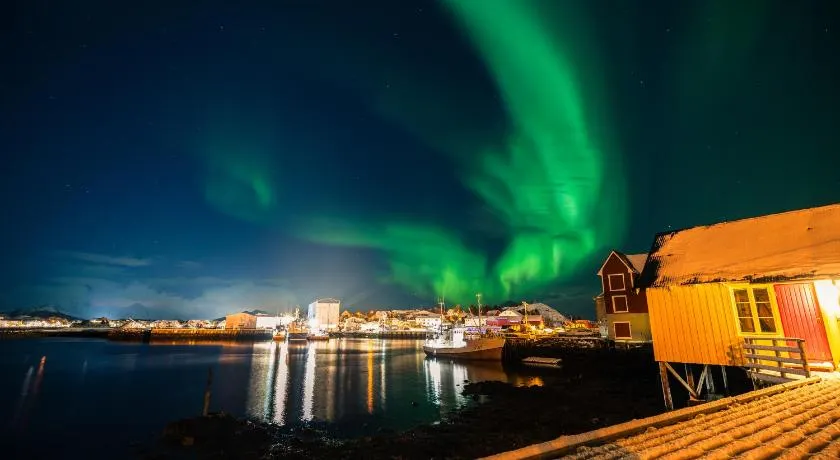 Kræmmervika Rorbuer - Rustic Cabins & Hostel in Lofoten - Image 1