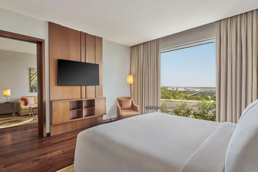 Courtyard by Marriott Kochi Airport - Image 1