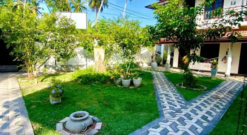 Dinu Lanka Resort - Image 1