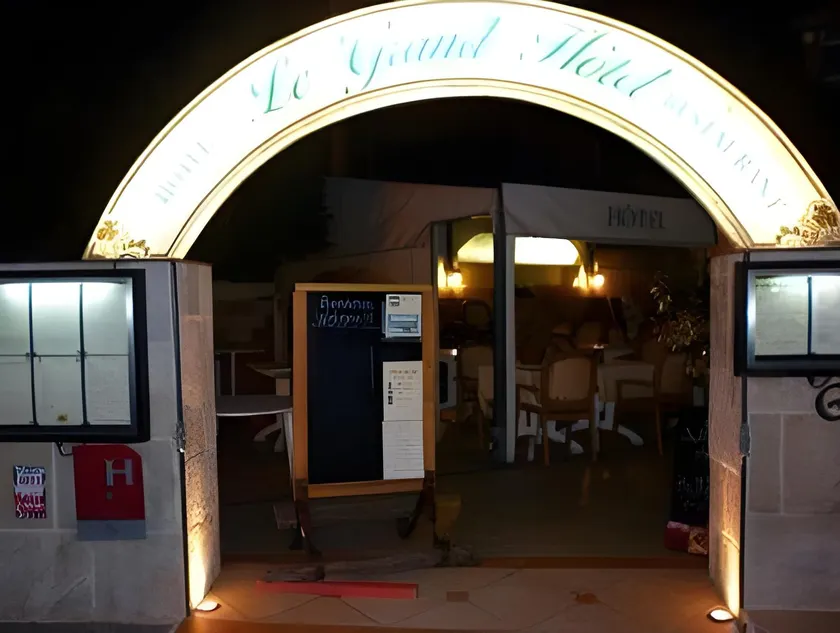 Le Grand Hotel Restaurant - Image 1