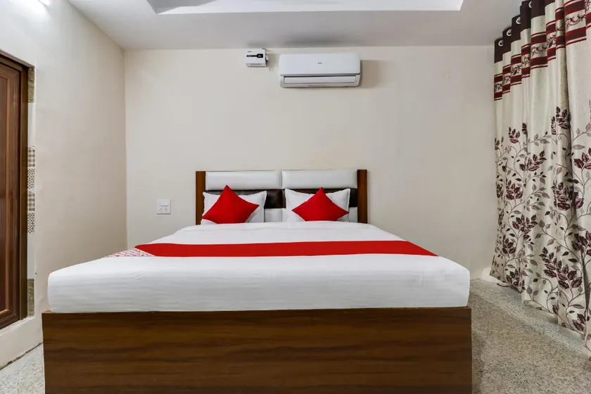 OYO Hotel Mayashri - Image 1