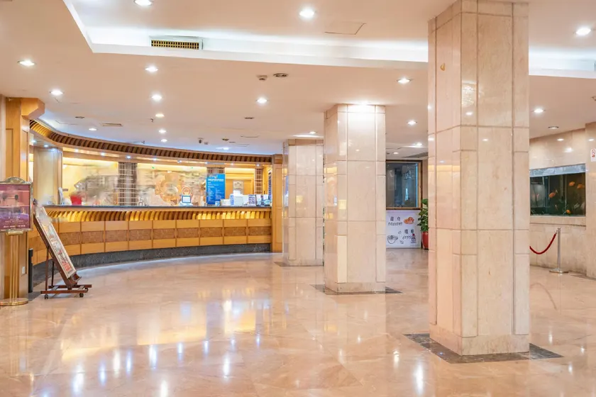 Hangzhou Overseas Chinese Hotel - Image 1