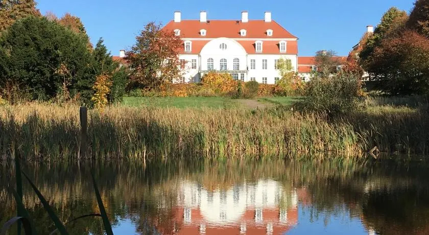 Schloß Vietgest - Image 1
