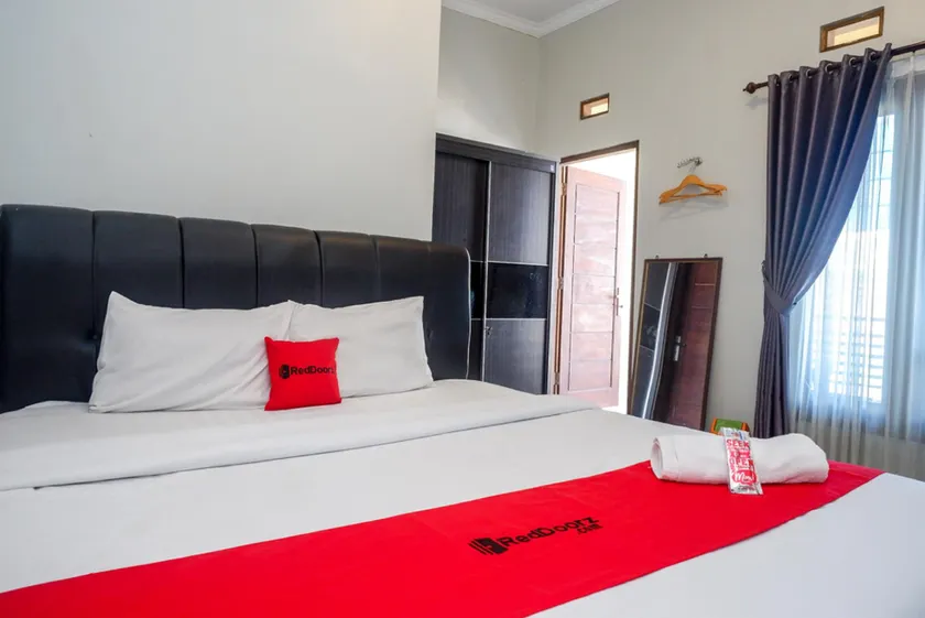 ReDdoorz At Mahameru Residence Yogyakarta - Image 1