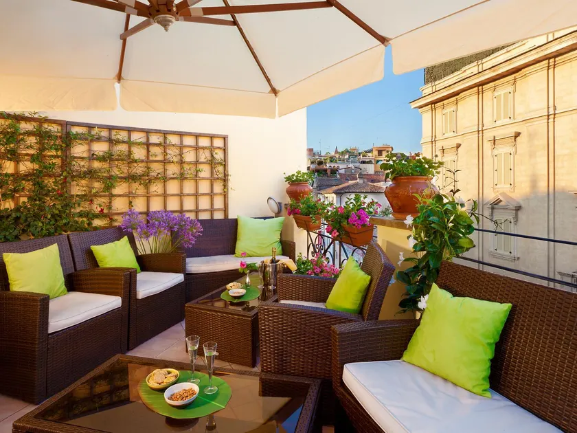 La Fenice Hotel - Image 1