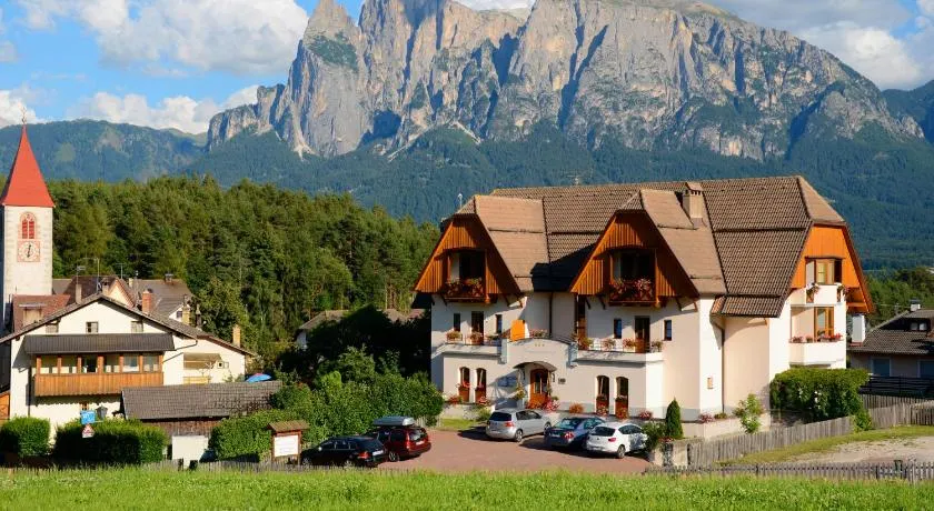 Hotel Lengsteinerhof - Image 1