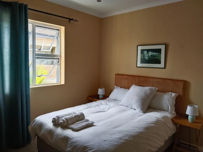 Family house with 3beds, 3baths wifi & parking - Image 1