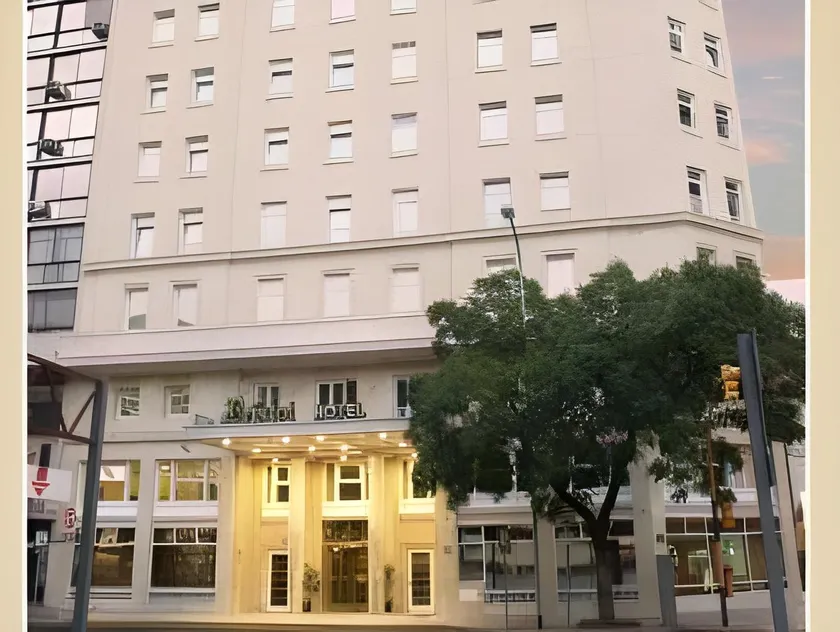 Bistrol Hotel - Image 1