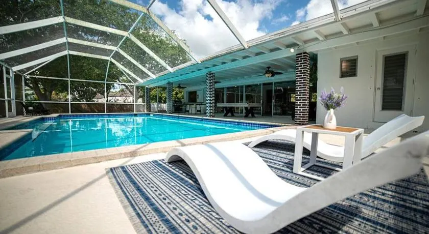 Luxury Miami Village w/Pool+Grill+MiniGolf - Image 1