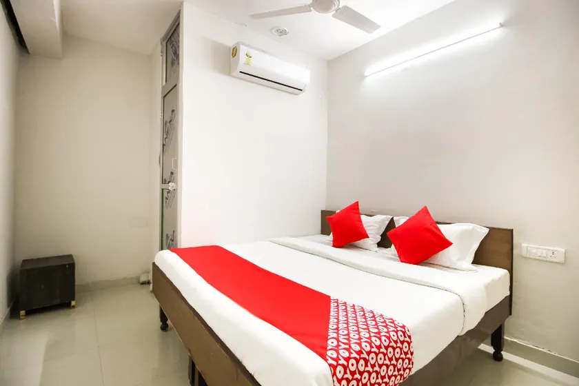 OYO 64319 Hotel Joy - Image 1