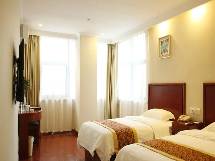 GreenTree Inn Ningxia Hui Autonomous Region Qingtongxia East Limin Street Qinmin Road Express Hotel - Image 1