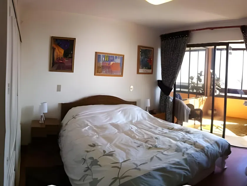 Beachfront Apartment Reñaca Chile - Image 1