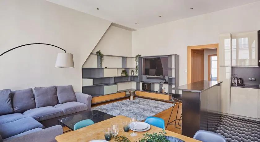 Ile Saint-Louis apartment - Image 1