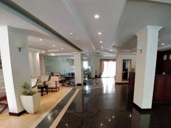 Alex Apartment Sofia - Image 1