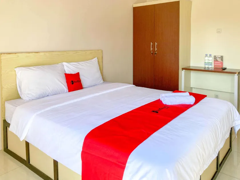 RedDoorz near Lippo Mall Yogyakarta - Image 1