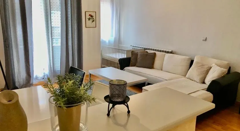 First Choice Apartment - Image 1