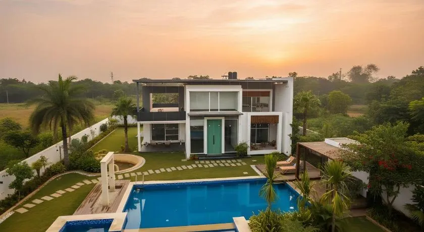StayVista's La Paradise - 2BHK Villa with Private Pool & BBQ - Image 1