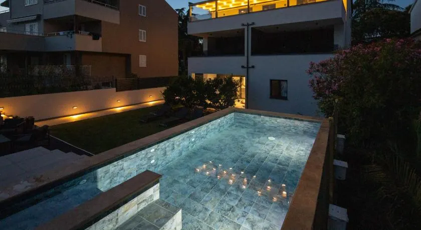 Apartmani Ante & Ivano Biograd with POOL - Image 1