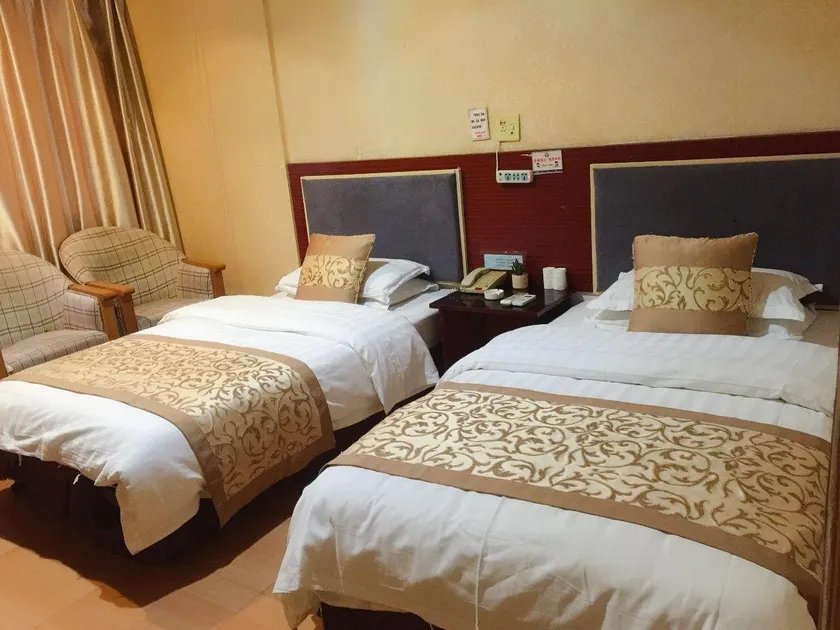 Jinyan Hotel - Image 1