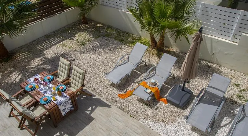 PESV8A Galleria Sunset Villa - Image 1
