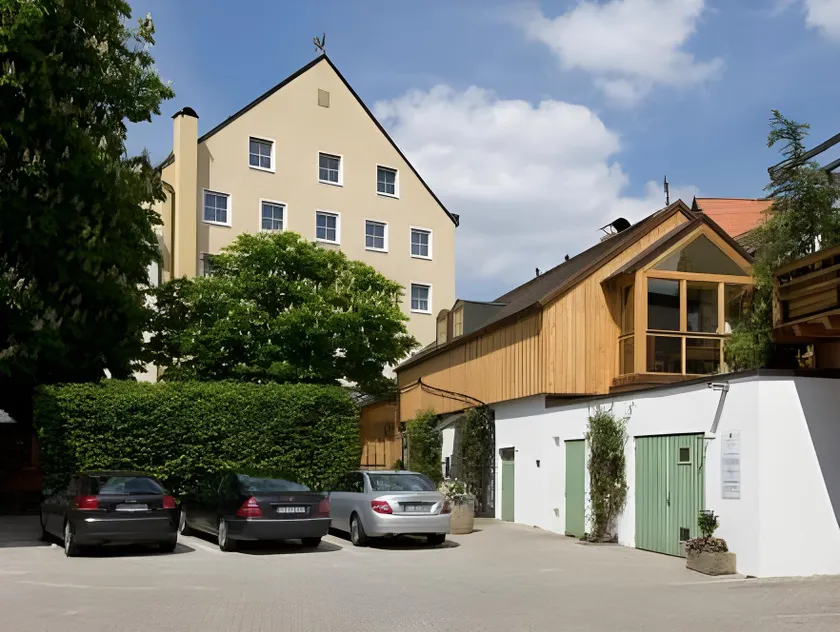 Hotel Goldene Sonne - Image 1
