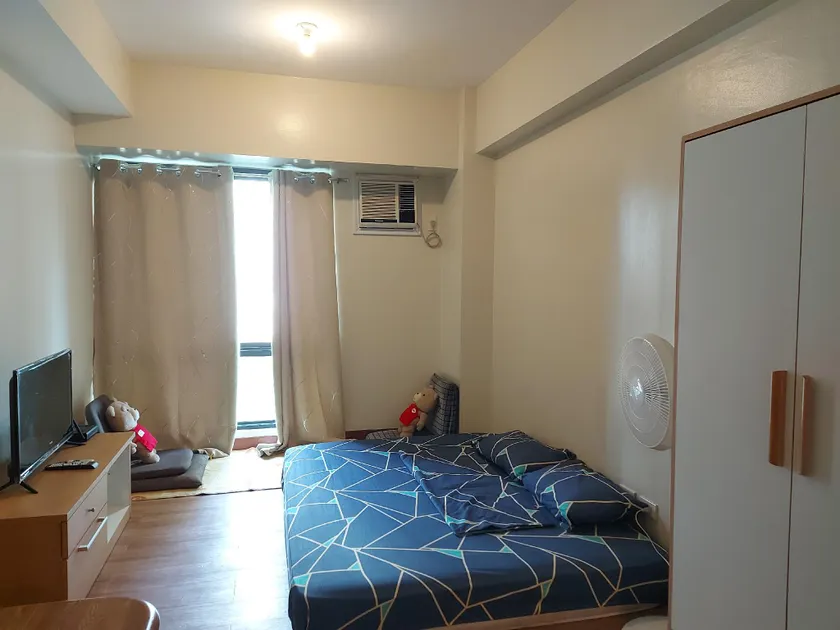 Flair Towers STUDIO ROOMS Staycation - Image 1