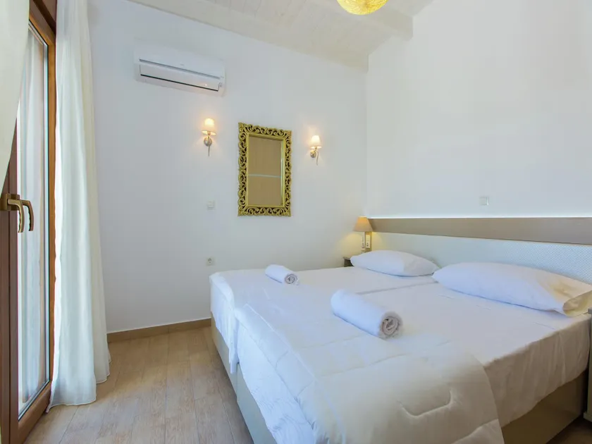 Villa in Crete with Private Pool  BBQ - Image 1