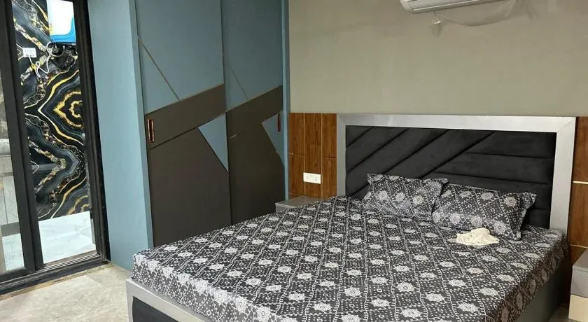 Luxury 1 BHK Apartment, - Image 1
