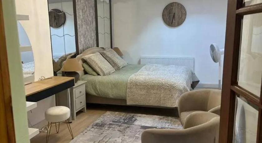 Nest Living - Image 1