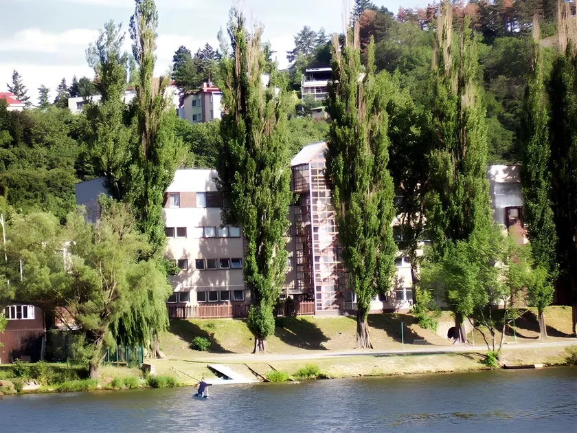 Hotel Bohemians - Image 1