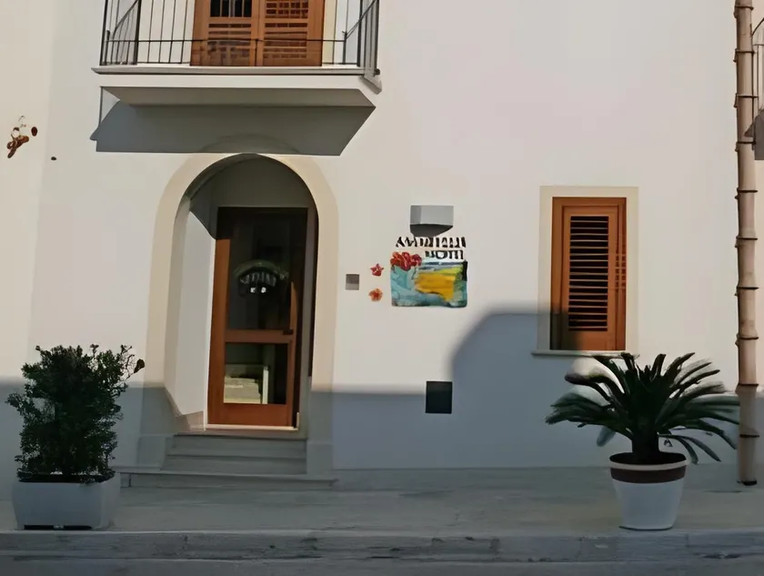 Amaryllis Hotel - Image 1