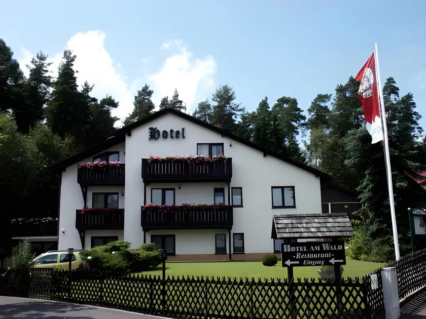 Meister BÄR HOTEL Hotel am Wald - Image 1