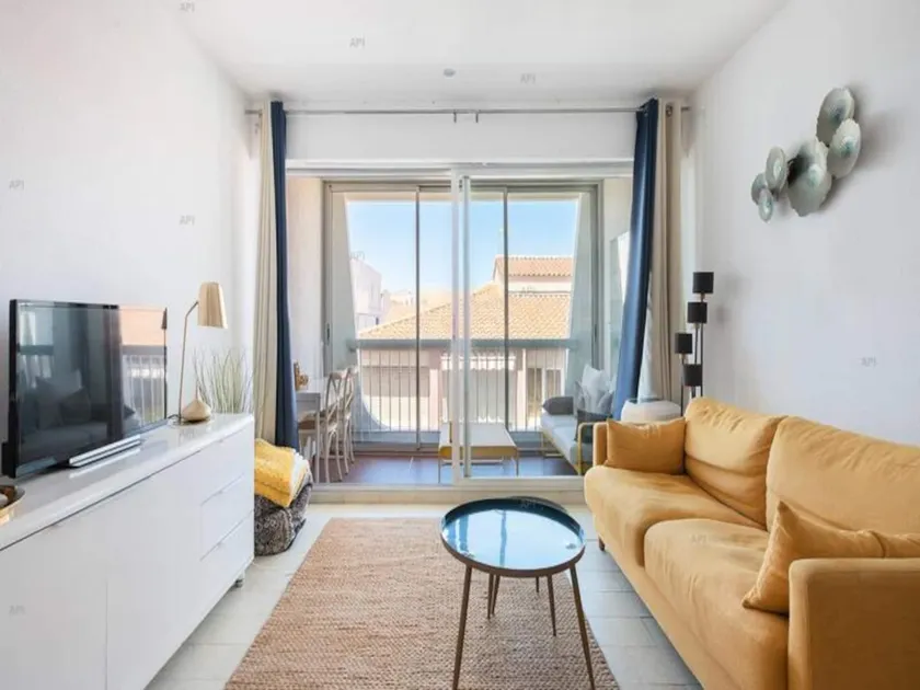 Rooms for 4 People - Image 1