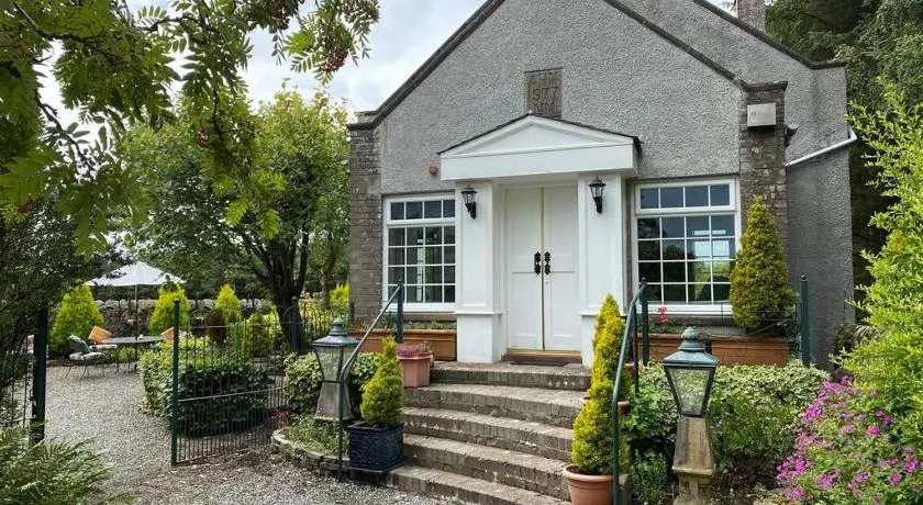 The Schoolhouse Cottages peaceful and quiet retreat with log burner - Image 1
