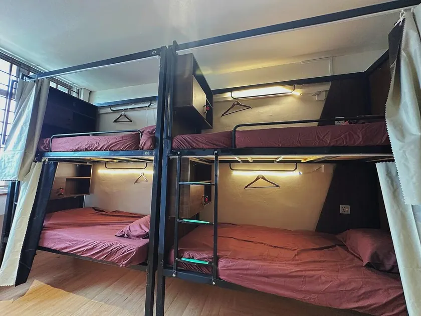 Senai 8ppl bunk bed in one room - Image 1
