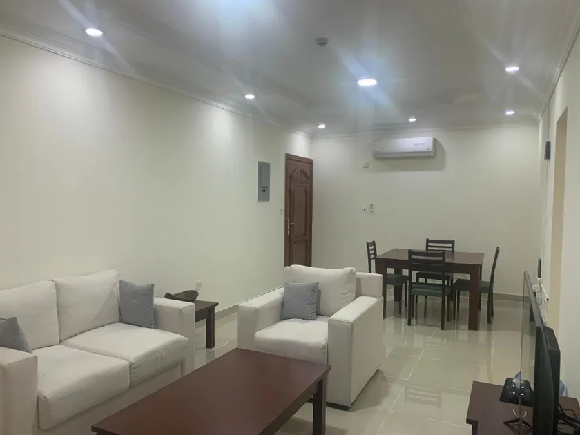 King room with private bathroom in central Doha - Image 1