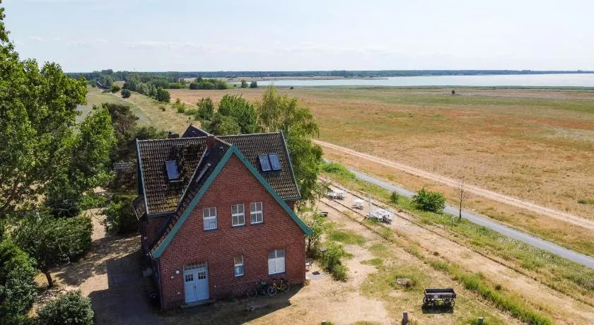 Alter Bahnhof Bresewitz - Image 1